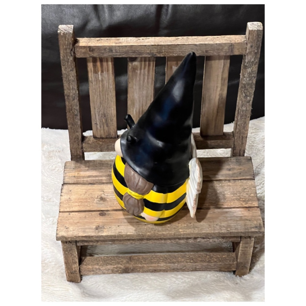NEW Bumble Bee Gnome Decor ๐ - Picture 6 of 9